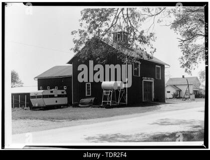 Fotografia di fotografia, circa 1971. Stampa originale nel campo dei record. Cavallo e Carrozza fienile. - Casa Abbott-Page, Mason, Strada Statale Route 13 prossimità, Milano, Erie County, OH Foto Stock