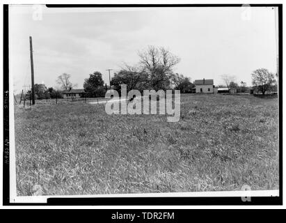 Fotografia di fotografia, circa 1971. Stampa originale nel campo dei record. Guardando a nord-est da pagine angolo. - Casa Abbott-Page, Mason, Strada Statale Route 13 prossimità, Milano, Erie County, OH Foto Stock