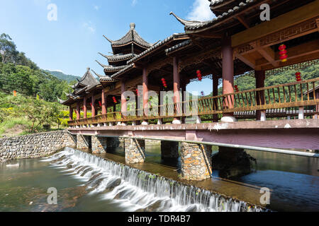 Huangmanzhai cade il turismo di gruppo Scenic Area, Jiexi County, Jieyang City, nella provincia di Guangdong Foto Stock