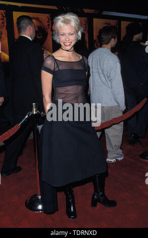 Feb 02, 2000; Los Angeles, CA, Stati Uniti d'America; attrice Jennifer SKY assiste "Spiaggia' premiere.. (Credito Immagine: Chris Delmas/ZUMA filo) Foto Stock