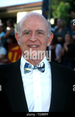 Mar 12, 2000; Los Angeles, CA, Stati Uniti d'America; attore Peter BOYLE @ 2000 SAG Awards. . (Credito Immagine: Â© Chris Delmas/ZUMA filo) Foto Stock