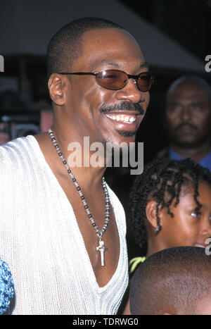 Jul 24, 2000; Los Angeles, CA, Stati Uniti d'America; attore EDDIE MURPHY @ 'Professore Matto II: L' Klumps movie premiere.. (Credito Immagine: Chris Delmas/ZUMA filo) Foto Stock