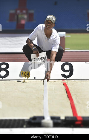 Ostrava, Repubblica Ceca. Il 18 giugno, 2019. Ponticelli lunghi Juan Miguel Echevarria (Cuba) pone per i fotografi durante una riunione prima di Ostrava Golden Spike, un IAAF World Challenge meeting di atletica, in Ostrava, Repubblica Ceca, il 18 giugno 2019. Credito: Jaroslav Ozana/CTK foto/Alamy Live News Foto Stock