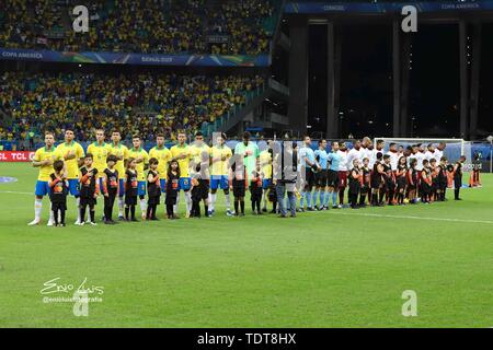 Salvador, Bahia, Brasile. Il 18 giugno, 2019. Brasile e Venezuela tenere una partita valevole per la prima fase della Copa AmÃƒ © rica Brasil 2019, martedì notte (18), presso l'Arena Jornalista Fonte Nova Stadium in Salvador- BAFoto: ÃƒÅ nio LuÃƒÂ-s De Oliveira Santos Credito: Nio LuÃƒÂ-S De Oliveira Sant/AM Premere/ZUMA filo/Alamy Live News Foto Stock