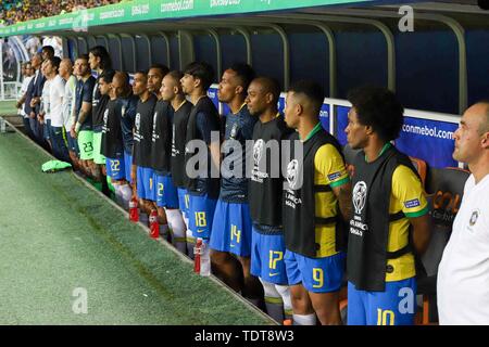 Salvador, Bahia, Brasile. Il 18 giugno, 2019. Salvador, BA 15/06/2019 Jogo valido para un classificaÃƒÂ§ÃƒÂ£o das quartas de finai . SeleÃƒÂ§ÃƒÂ£o Brasileira entre em campo.Foto: ÃƒÅ nio LuÃƒÂ-s De Oliveira Santos Credito: Nio LuÃƒÂ-S De Oliveira Sant/AM Premere/ZUMA filo/Alamy Live News Foto Stock