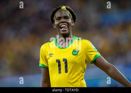 Grenoble, Frankreich. Il 18 giugno, 2019. Francia, Grenoble, Stade des Alpes, 18.06.2019, calcio - FIFA Coppa del mondo femminile - Giamaica - Australia Immagine: vl Khadija Shaw (Giamaica, # 11) | utilizzo del credito in tutto il mondo: dpa/Alamy Live News Foto Stock