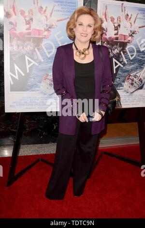 Los Angeles, CA, Stati Uniti d'America. 14 Giugno, 2019. Kate Kramer presso gli arrivi per MAIDEN Los Angeles Premiere, Linwood Dunn Theatre, Los Angeles, CA il 14 giugno 2019. Credito: Priscilla concedere/Everett raccolta/Alamy Live News Foto Stock