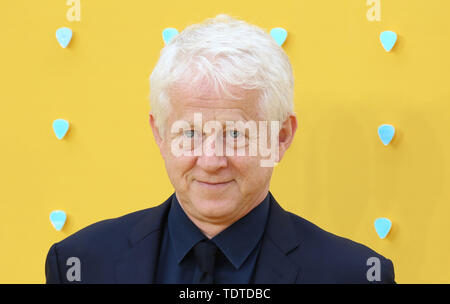 Richard Curtis, ieri - UK Premiere, Leicester Square, Londra, Regno Unito, 18 giugno 2019, Foto di Richard Goldschmidt Foto Stock