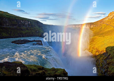 Cascate Gullfoss e doppio arcobaleno, Golden Circle, Islanda, Haukadalur, Gullfoss Foto Stock