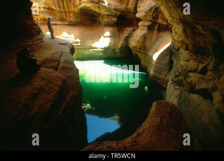 Cave nelle montagne Akakus, Libia Foto Stock