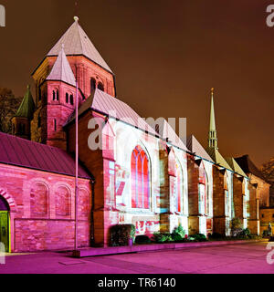 Illuminata Essen Minster, Festa delle Luci, in Germania, in Renania settentrionale-Vestfalia, la zona della Ruhr, Essen Foto Stock