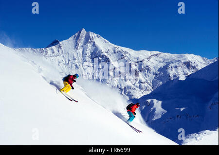 Fuori pista dal vertice di La Grande Sassiere, Francia, Savoie, Val d'Isere Foto Stock