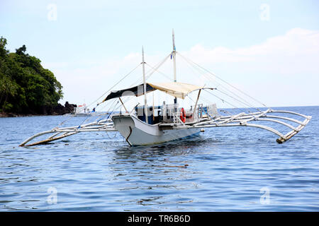 Outrigger boat, banka, Filippine, Sud Leyte, Panaon Isola, Pintuyan Foto Stock