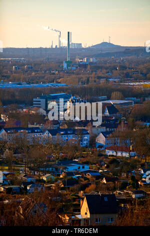 Vista dalla montagna Tippelsberg a rovinare la punta Oberscholfen, in Germania, in Renania settentrionale-Vestfalia, la zona della Ruhr, Bochum Foto Stock