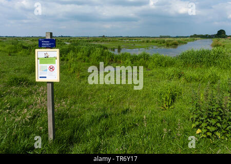 Segno di Natuurmonumenten in primavera, Paesi Bassi, South Holland, Ruygeborg, Nieuwkoop Foto Stock