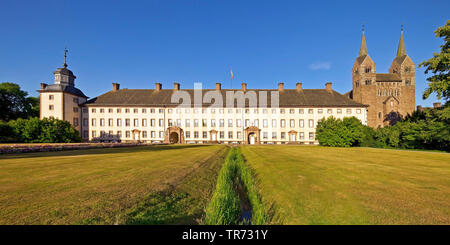 Abbazia imperiale di Corvey con westwork, in Germania, in Renania settentrionale-Vestfalia, East Westfalia, Hoexter Foto Stock