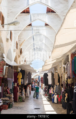 Khan al-Khayyatin o sarti' caravanserai nella vecchia città di Tripoli, Libano Foto Stock