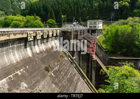 Paesaggio di Yahagi seconda diga di Aichi in Giappone. Foto Stock