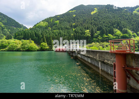 Paesaggio di Yahagi seconda diga di Aichi in Giappone. Foto Stock