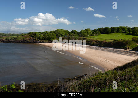 Dulas Bay Beach sulla costa di Anglesey nel Galles del Nord. Foto Stock