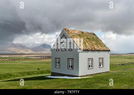 Il turf casa coperto Gilsstofa (1849) a Glaumbaer Folk Museum, Skagafjörður, Nord Islanda Foto Stock