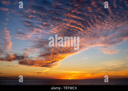 Tramonto spettacolare sky Foto Stock