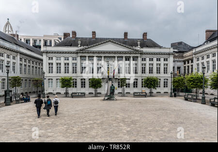 Facciate di edifici politici del governo fiammingo,Place des Martyrs Brussels, Bruxelles città vecchia Foto Stock