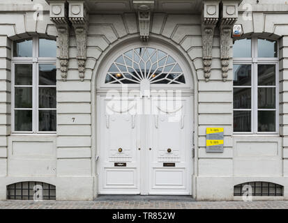 Facciate di edifici politici del governo fiammingo,Place des Martyrs Brussels, Bruxelles città vecchia Foto Stock