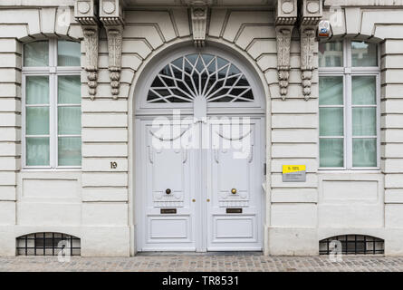 Facciate di edifici politici del governo fiammingo,Place des Martyrs Brussels, Bruxelles città vecchia Foto Stock