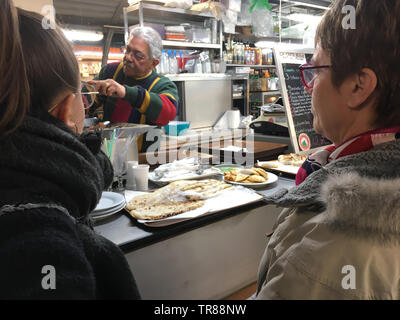 Ristorante libanese, marché des enfants Rouges, Parigi, Francia Foto Stock