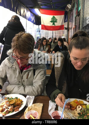 Ristorante libanese, marché des enfants Rouges, Parigi, Francia Foto Stock