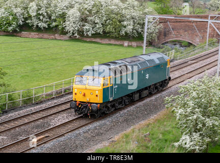 Locomotiva, classe 47, 47614 di locomotiva Services Limited, vicino a Penrith, Foto Stock