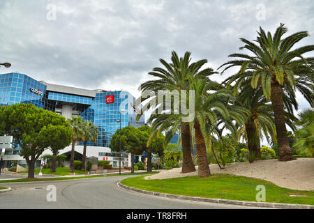 Francia, Alpes Maritimes, Nizza, Porte de l'Arenas, International Business Center, architettura contemporanea. Foto Stock