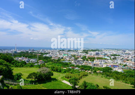 Vista di Naha, Urasoe e Ginowan Foto Stock