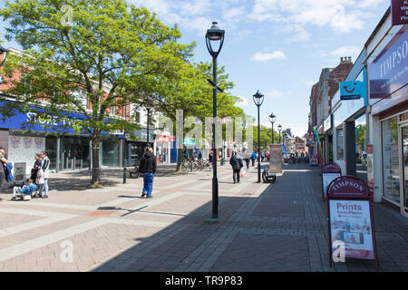 Strada pedonale dello shopping, Goole nel maggio 2019 Foto Stock