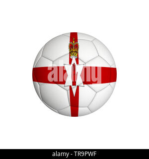 Pallone da calcio con la bandiera dell'Irlanda del Nord isolato su uno sfondo bianco Foto Stock