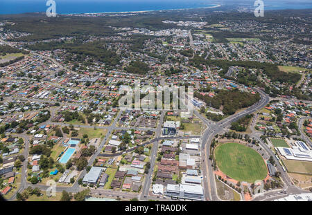 Vista aerea di Charlestown e dei sobborghi circostanti in Newcastle NSW Australia. Zona residenziale a sud della città di Newcastle. Foto Stock