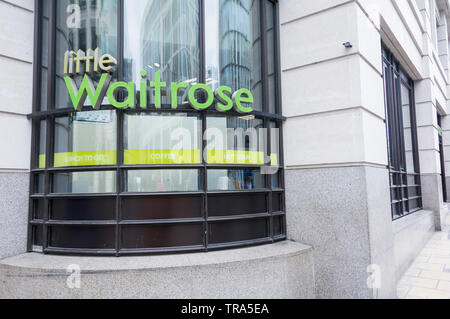 Little Waitrose storefront, King William Street, Londra EC4, Regno Unito Foto Stock