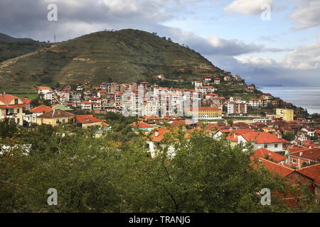 Vista panoramica in Pogradec. L'Albania Foto Stock