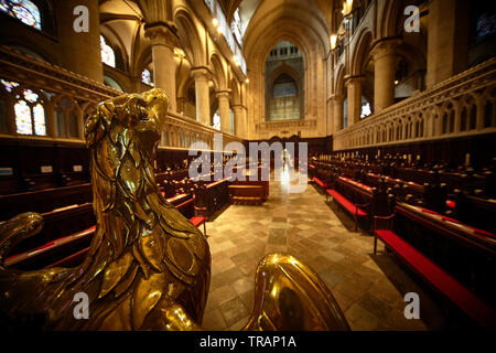 La Cattedrale di Canterbury in Canterbury Kent, è una delle più antiche e famose strutture cristiane in Inghilterra. Essa fa parte di un sito del Patrimonio Mondiale. Foto Stock