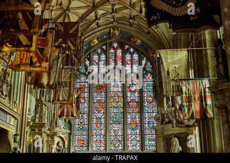 La Cattedrale di Canterbury in Canterbury Kent, è una delle più antiche e famose strutture cristiane in Inghilterra. Essa fa parte di un sito del Patrimonio Mondiale. Foto Stock