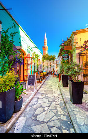 Stradina nel centro di Limassol, Cipro Foto Stock