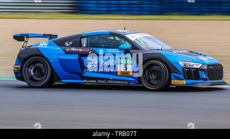 Oschersleben, Germania, 27 Aprile 2019: Audi R8 LMS GT4 dalla Racing uno guidato da Patricija Stalidzane durante l'ADAC GT4 Foto Stock