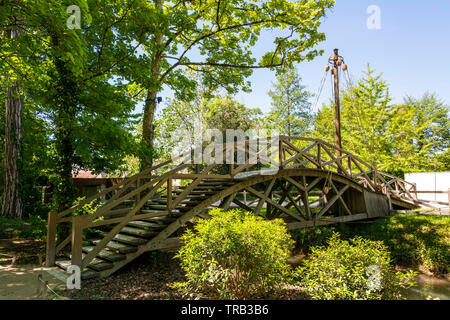 Repliche di alcune delle invenzioni di Leonardo da Vinci,, Clos Luce, Amboise, Indre-et-Loire Departement, Center-Val de Loire, Francia Foto Stock