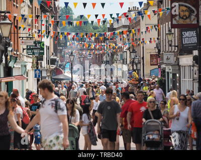 Rochester, Kent, Regno Unito. 2 Giugno, 2019. Foto dal 2019 Dickens Summer Festival di Rochester, Kent. Credito: James Bell/Alamy Live News Foto Stock