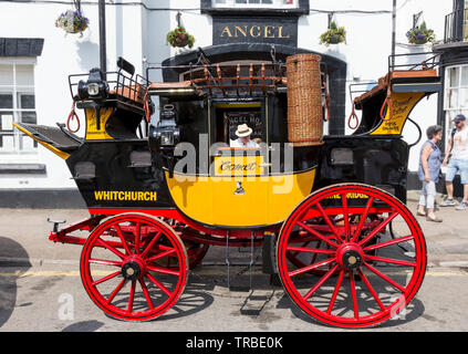 Carrello di Coaching a Angel Hotel, Coleford. Foto Stock