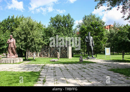 Parco Muzeon delle Arti (precedentemente noto come il Parco di eroi caduti o Monumento caduti Park) si trova a Mosca, Federazione russa ed è il più grande aperto- Foto Stock