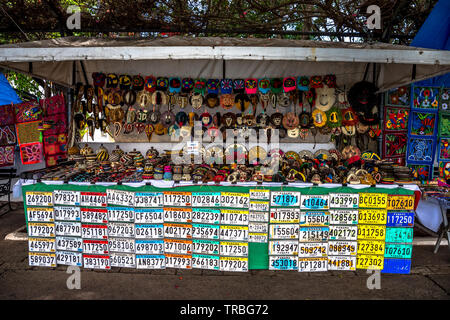 Negozi di souvenir a plaza francia in el Casco Viejo de Panama Foto Stock