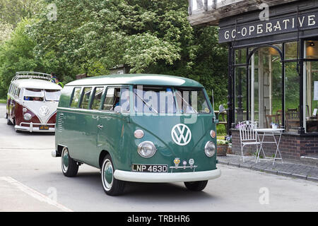 1966 split screen Volkswagen camper van Foto Stock