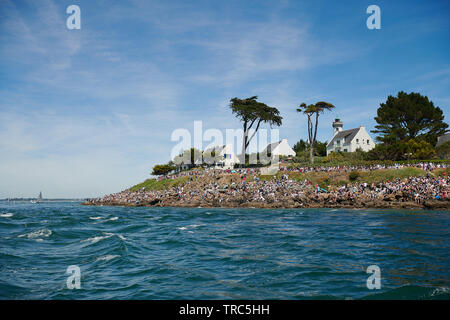 La grande parata de la semaine du Golfe 2019, dans le Golfe du Morbihan. - Il Grand Parade della settimana del Golfo 2019, nel Golfo di Morbihan. Foto Stock